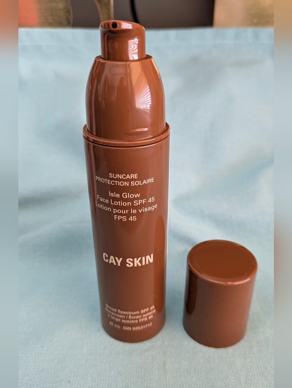 NIB Cay Skin Isle Glow Face Lotion SPF 45 Suncare Broad Spectrum Sunscreen 45 ML